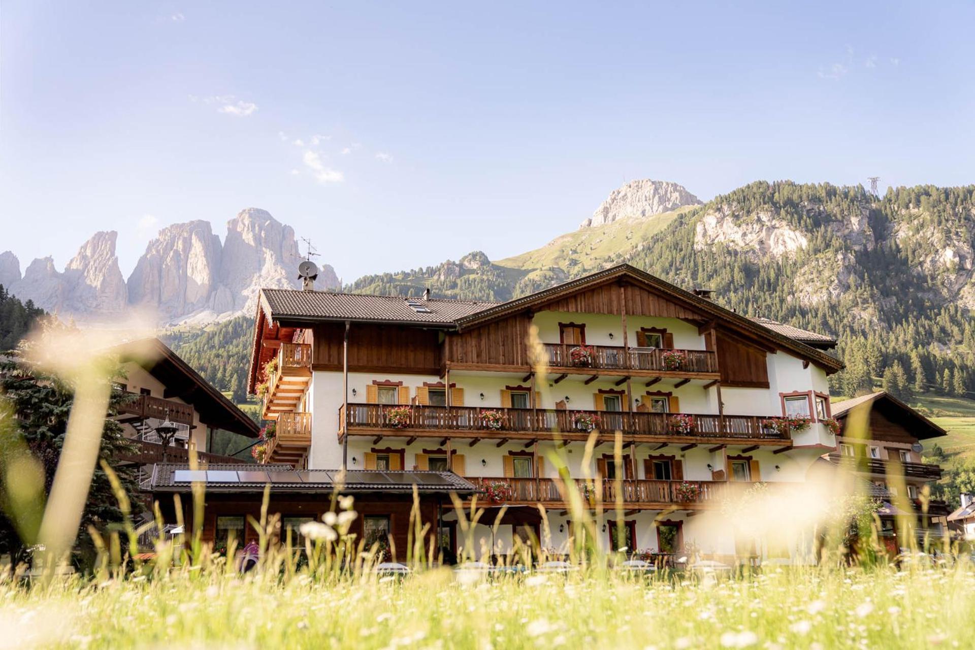 Bed and Breakfast Garni Letizia Campitello di Fassa Exteriér fotografie